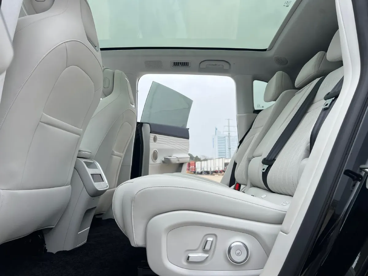 2025 Exceed Sterra ET REEV 156HP REEV,autocango,china used car exporter,china ev exporter,chinese used car exporter,chinese used ev exporter