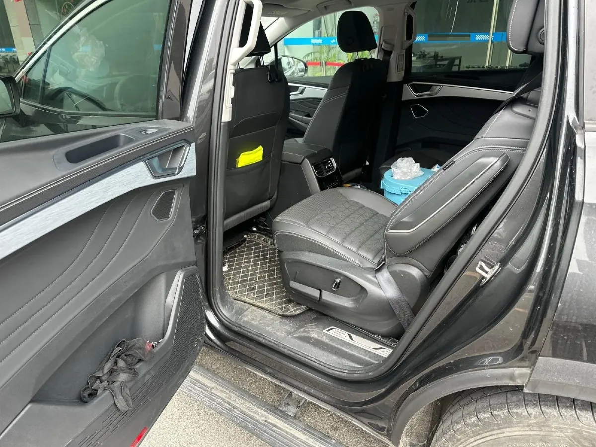 2024 Volkswagen Talagon 2.0T 220HP L4 7DCT,autocango,china used car exporter,china ev exporter,chinese used car exporter,chinese used ev exporter