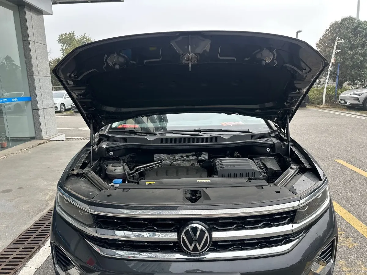2024 Volkswagen Talagon 2.0T 220HP L4 7DCT,autocango,china used car exporter,china ev exporter,chinese used car exporter,chinese used ev exporter