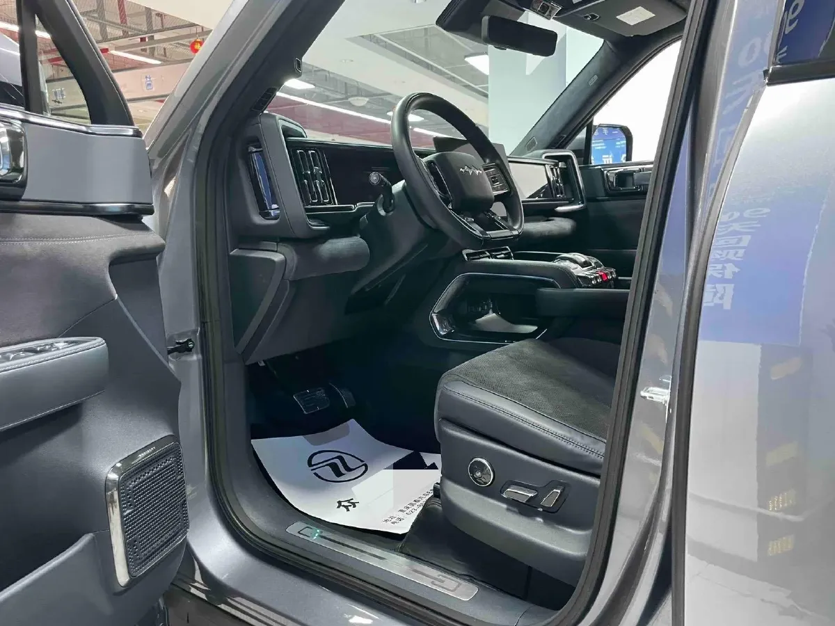 2023 Toyota Crown Kluger 2.5L 189HP L4 E-CVT Hybrid,autocango,china used car exporter,china ev exporter,chinese used car exporter,chinese used ev exporter