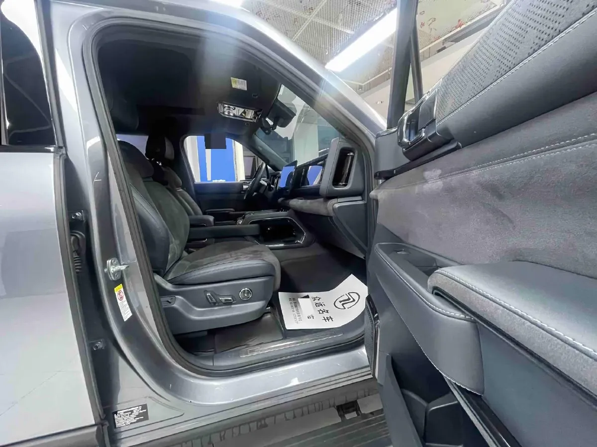 2023 Toyota Crown Kluger 2.5L 189HP L4 E-CVT Hybrid,autocango,china used car exporter,china ev exporter,chinese used car exporter,chinese used ev exporter