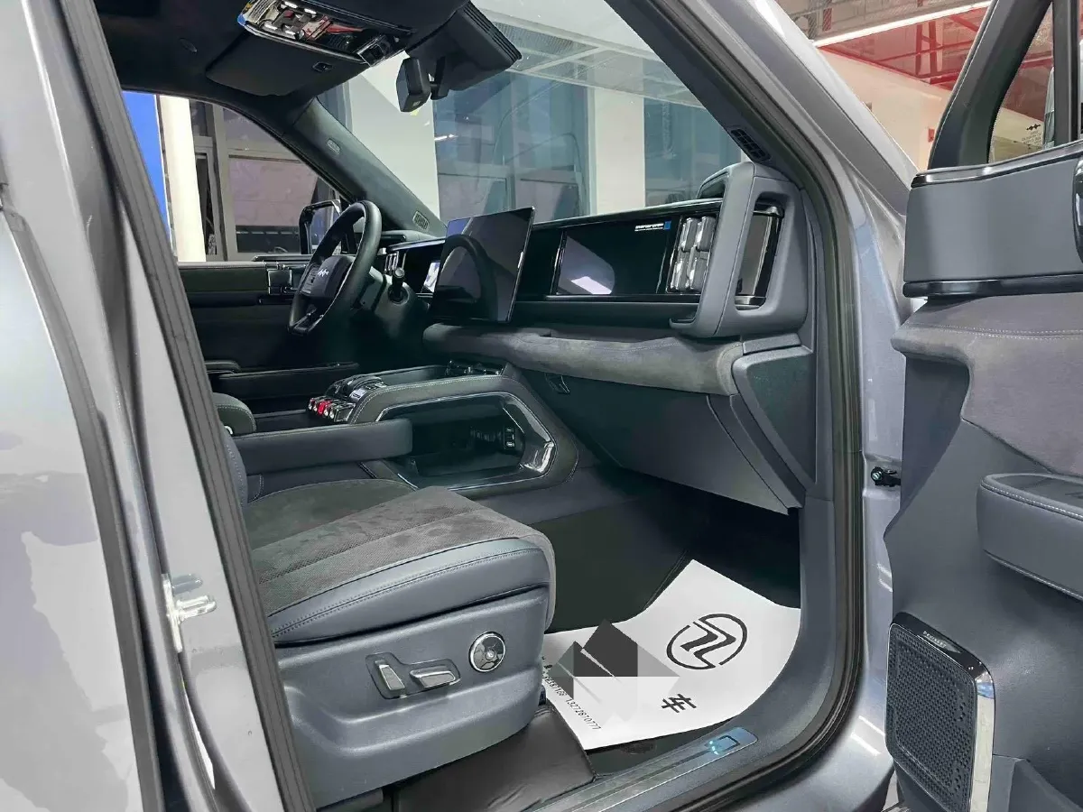 2023 Toyota Crown Kluger 2.5L 189HP L4 E-CVT Hybrid,autocango,china used car exporter,china ev exporter,chinese used car exporter,chinese used ev exporter