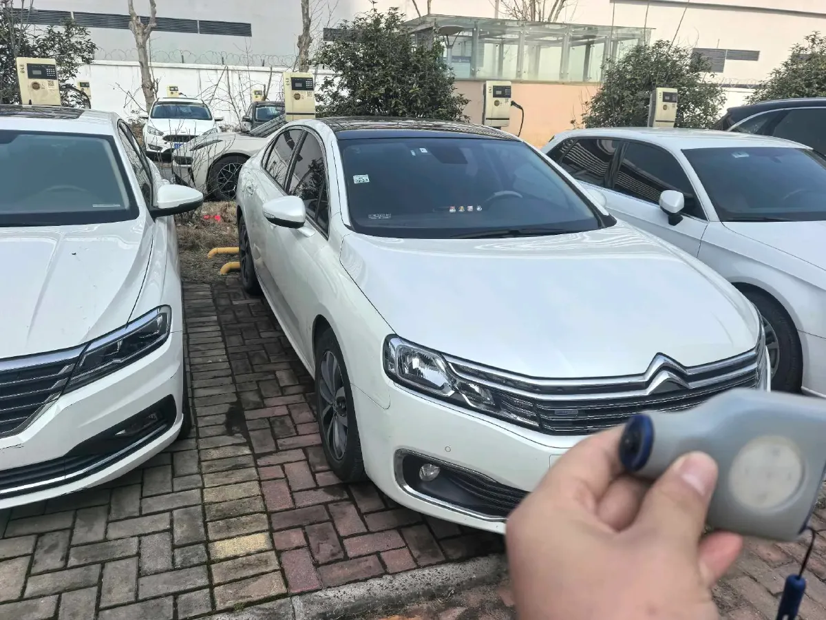 2017 Citroen C6 1.8T 204HP L4 6AT,autocango,china used car exporter,china ev exporter,chinese used car exporter,chinese used ev exporter