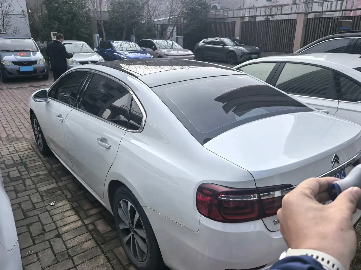 2017 Citroen C6 1.8T 204HP L4 6AT,autocango,china used car exporter,china ev exporter,chinese used car exporter,chinese used ev exporter