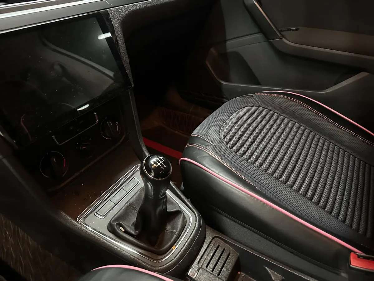 2018 Volkswagen Bora 1.5L 110HP L4 5MT,autocango,china used car exporter,china ev exporter,chinese used car exporter,chinese used ev exporter