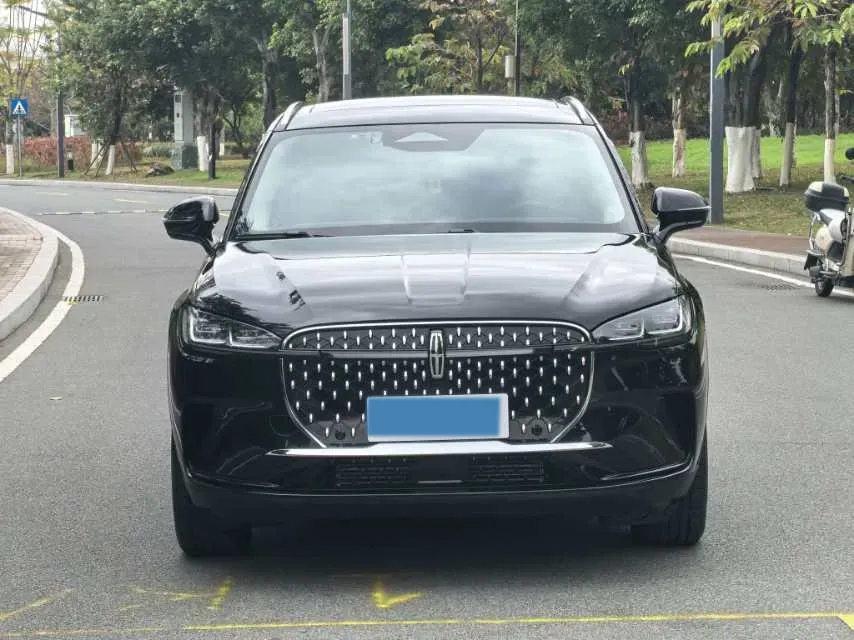 2023 Lincoln Corsair 2.0T 261HP L4 8AT,autocango,china used car exporter,china ev exporter,chinese used car exporter,chinese used ev exporter