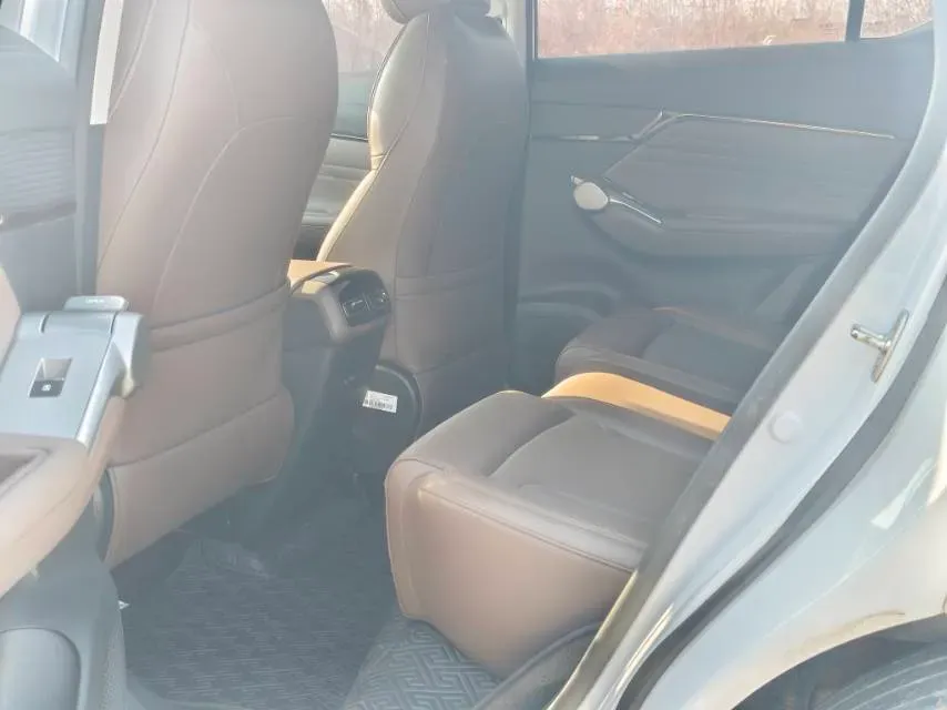 2024 GAC Trumpchi GS4 1.5T 177HP L4 7DCT,autocango,china used car exporter,china ev exporter,chinese used car exporter,chinese used ev exporter