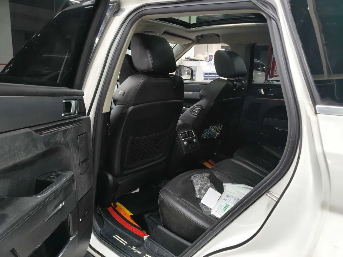 2017 Zotye T700 1.8T 177HP L4 6DCT,autocango,china used car exporter,china ev exporter,chinese used car exporter,chinese used ev exporter