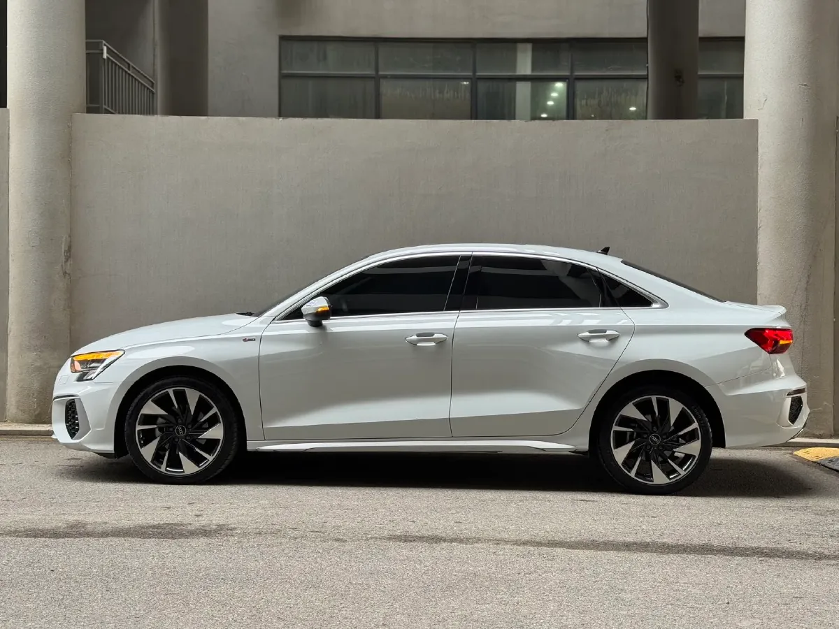 2022 Audi A3 1.4T 150HP L4 7DCT,autocango,china used car exporter,china ev exporter,chinese used car exporter,chinese used ev exporter