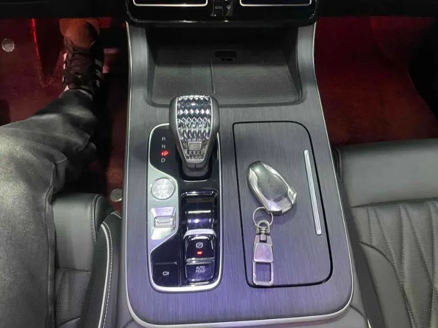 2022 GAC Trumpchi GS8 2.0T 252HP L4 8AT,autocango,china used car exporter,china ev exporter,chinese used car exporter,chinese used ev exporter