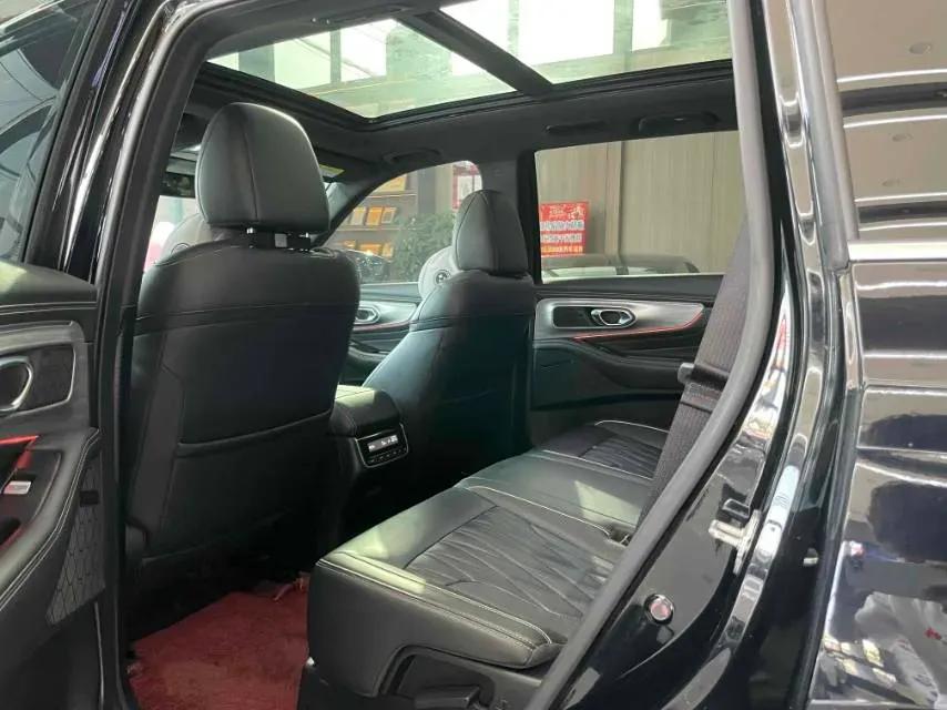 2022 GAC Trumpchi GS8 2.0T 252HP L4 8AT,autocango,china used car exporter,china ev exporter,chinese used car exporter,chinese used ev exporter