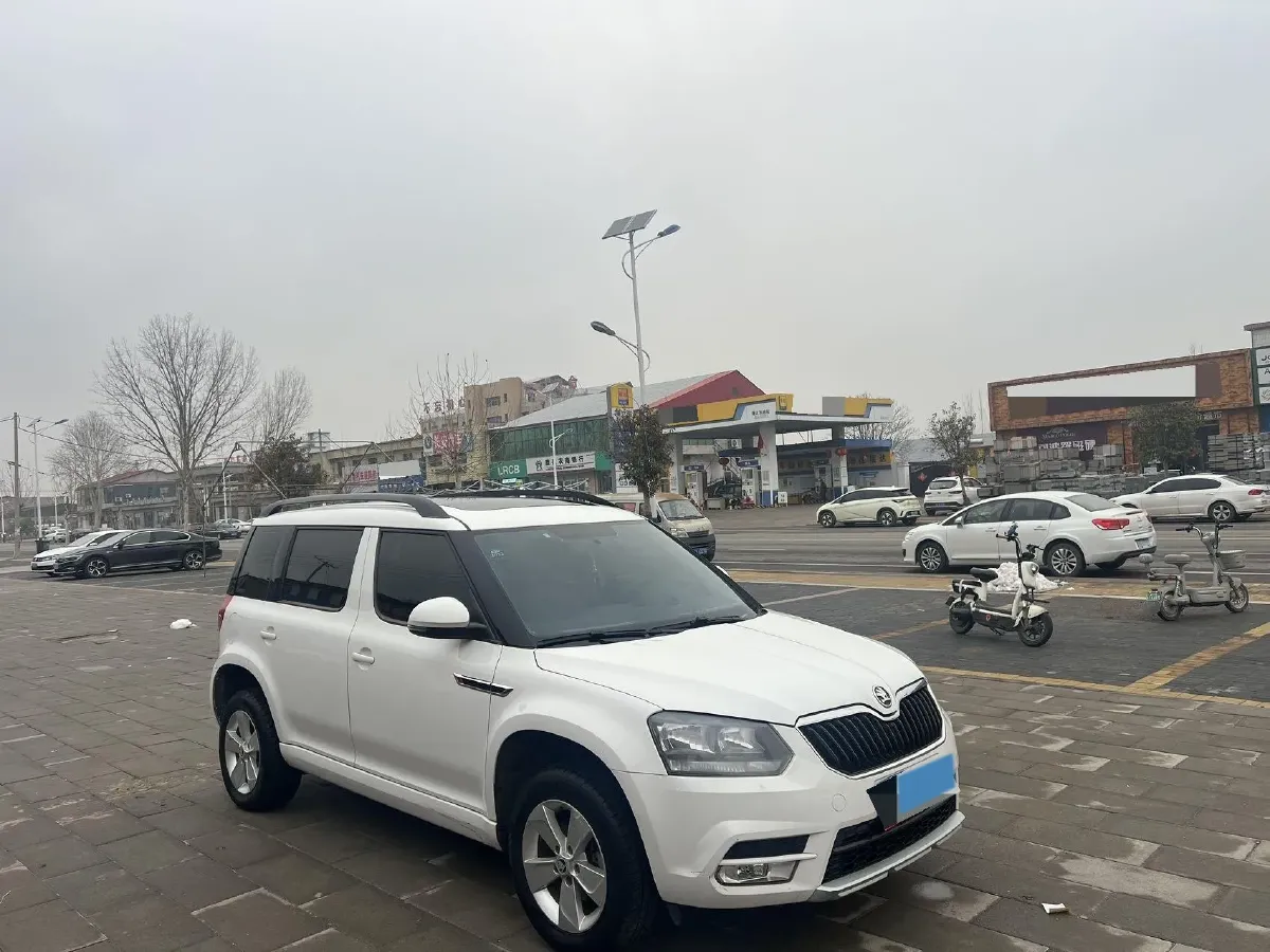 2017 Skoda Yeti 1.4T 150HP L4 7DCT,autocango,china used car exporter,china ev exporter,chinese used car exporter,chinese used ev exporter