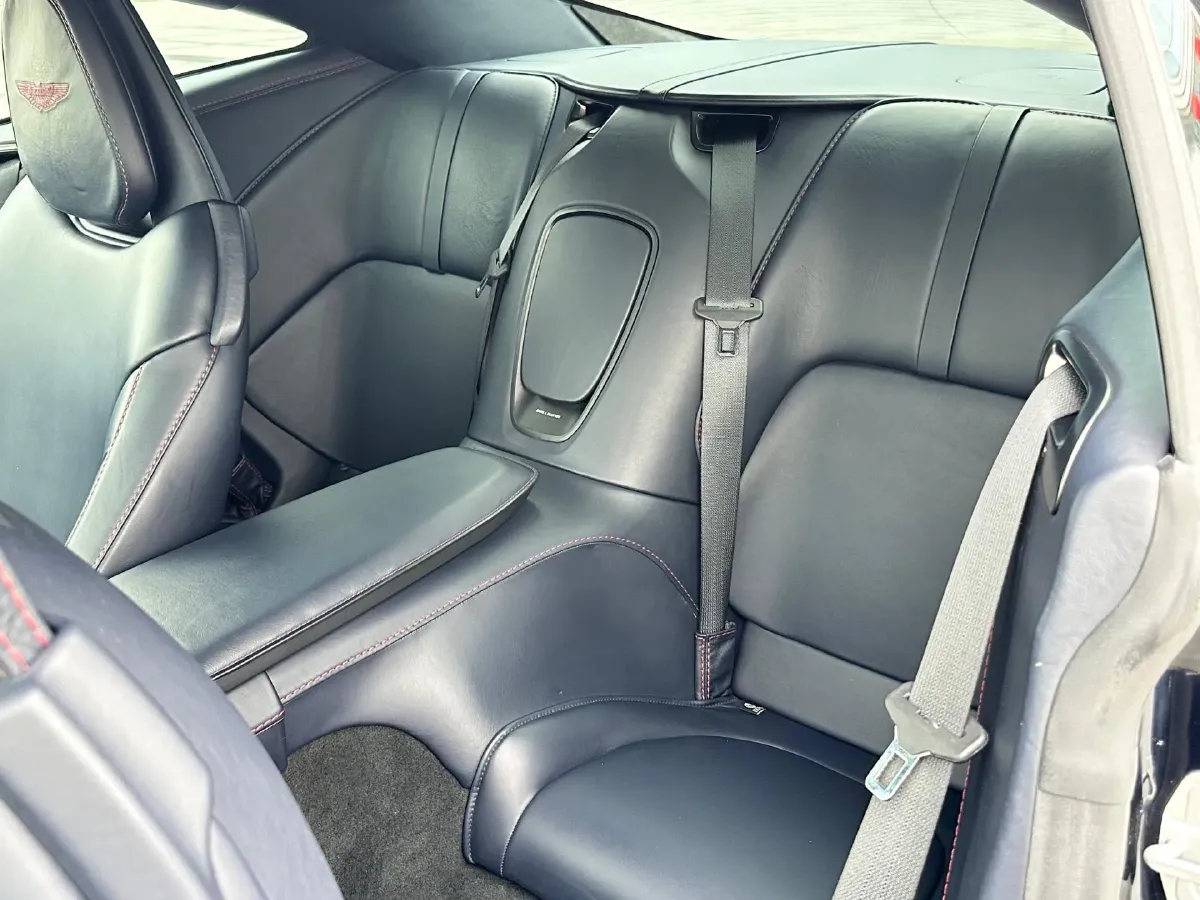 2019 Aston Martin DB11 4.0T 510HP V8 8AT,autocango,china used car exporter,china ev exporter,chinese used car exporter,chinese used ev exporter