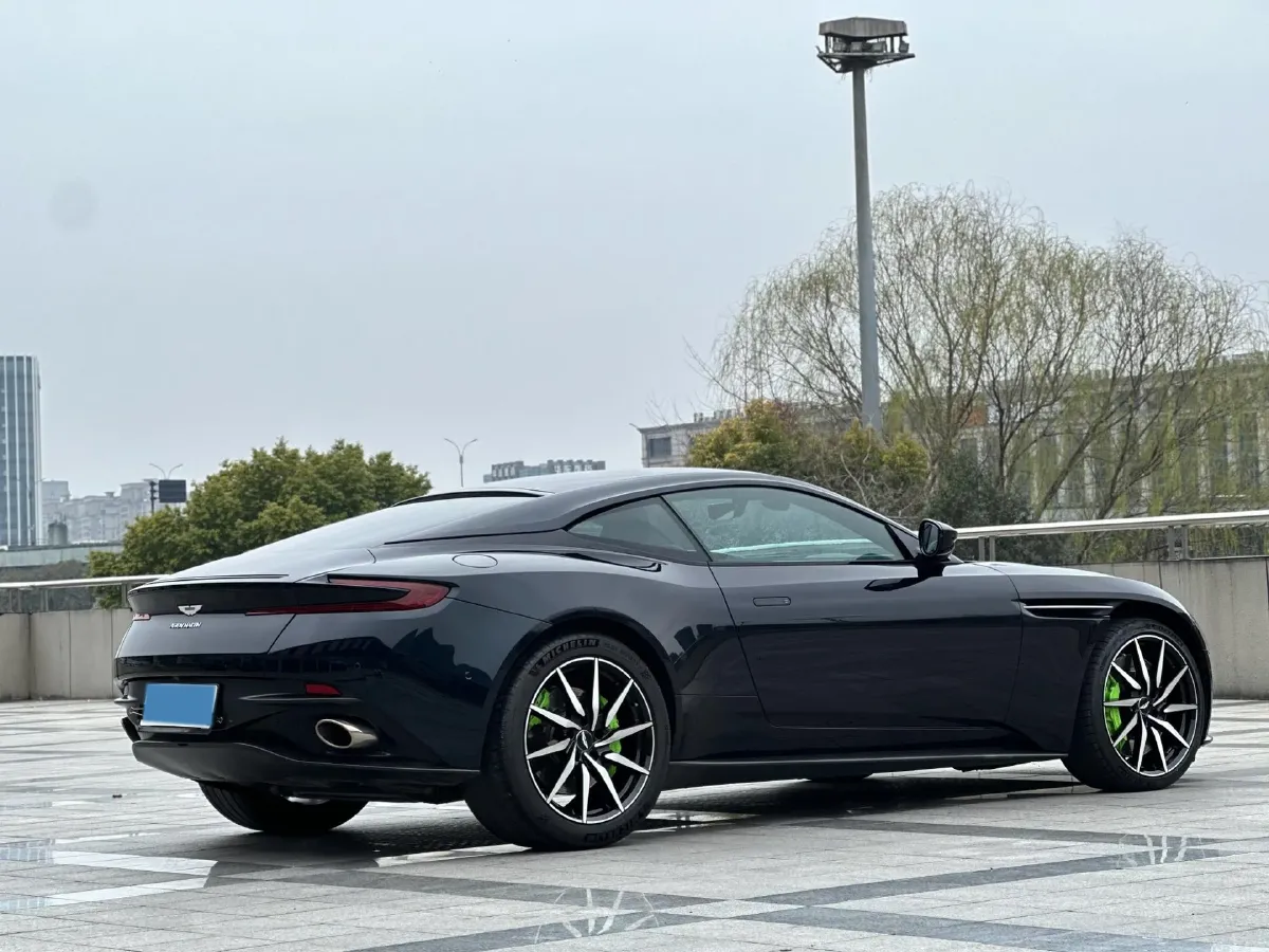 2019 Aston Martin DB11 4.0T 510HP V8 8AT,autocango,china used car exporter,china ev exporter,chinese used car exporter,chinese used ev exporter