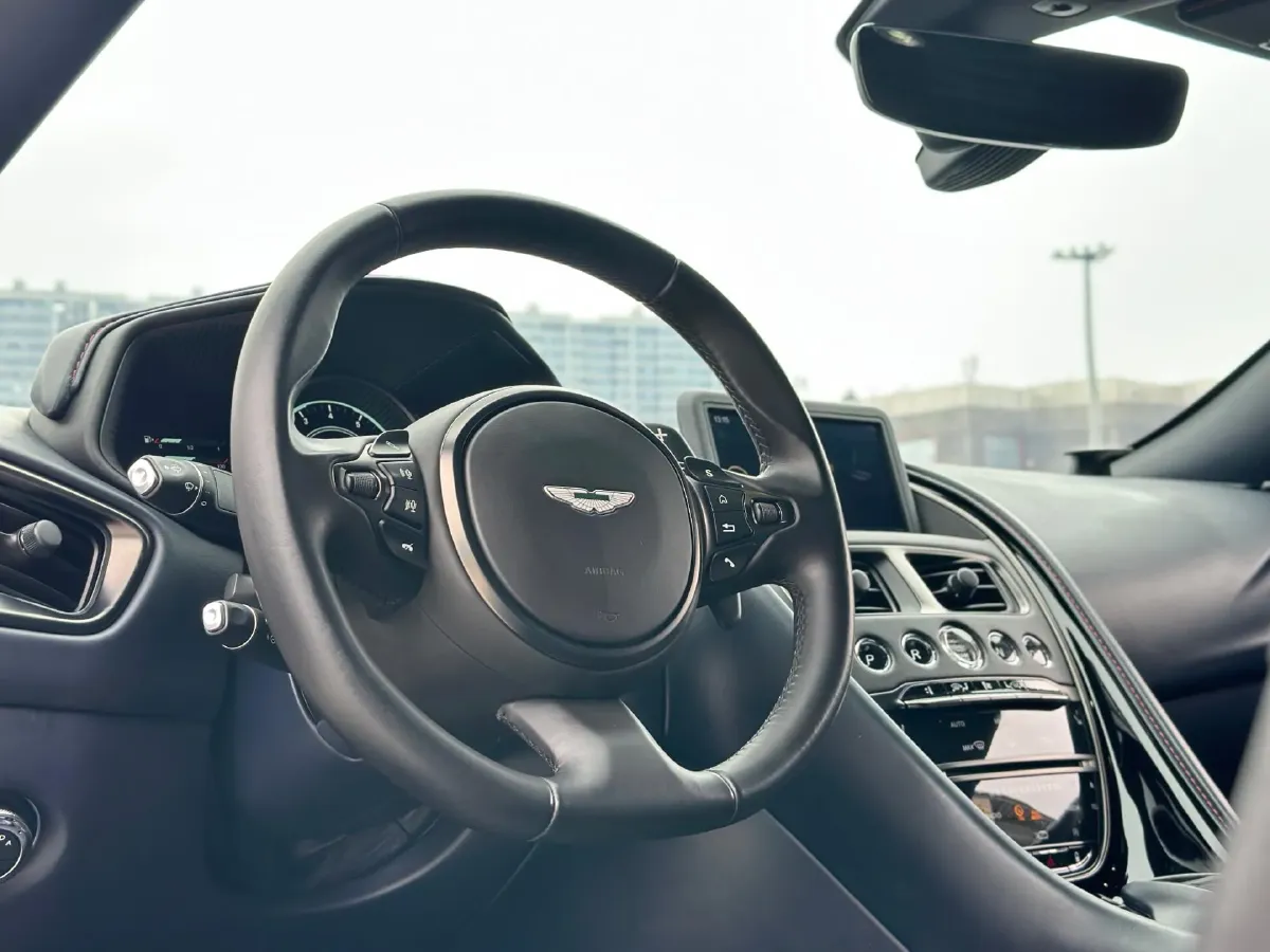 2019 Aston Martin DB11 4.0T 510HP V8 8AT,autocango,china used car exporter,china ev exporter,chinese used car exporter,chinese used ev exporter