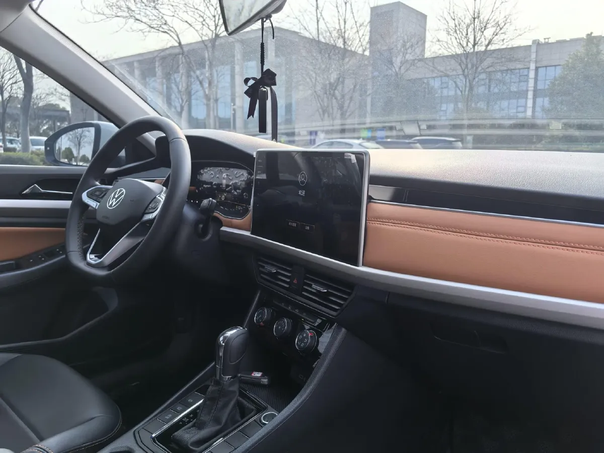 2023 Volkswagen Bora 1.2T 116HP L4 7DCT,autocango,china used car exporter,china ev exporter,chinese used car exporter,chinese used ev exporter