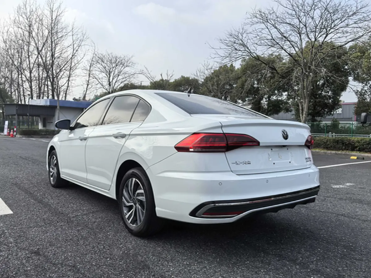 2023 Volkswagen Bora 1.2T 116HP L4 7DCT,autocango,china used car exporter,china ev exporter,chinese used car exporter,chinese used ev exporter