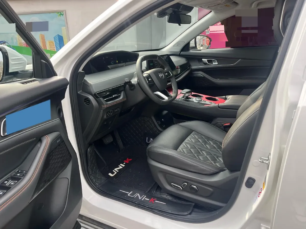 2021 ChangAn UNI-K 2.0T 233HP L4 8AT,autocango,china used car exporter,china ev exporter,chinese used car exporter,chinese used ev exporter