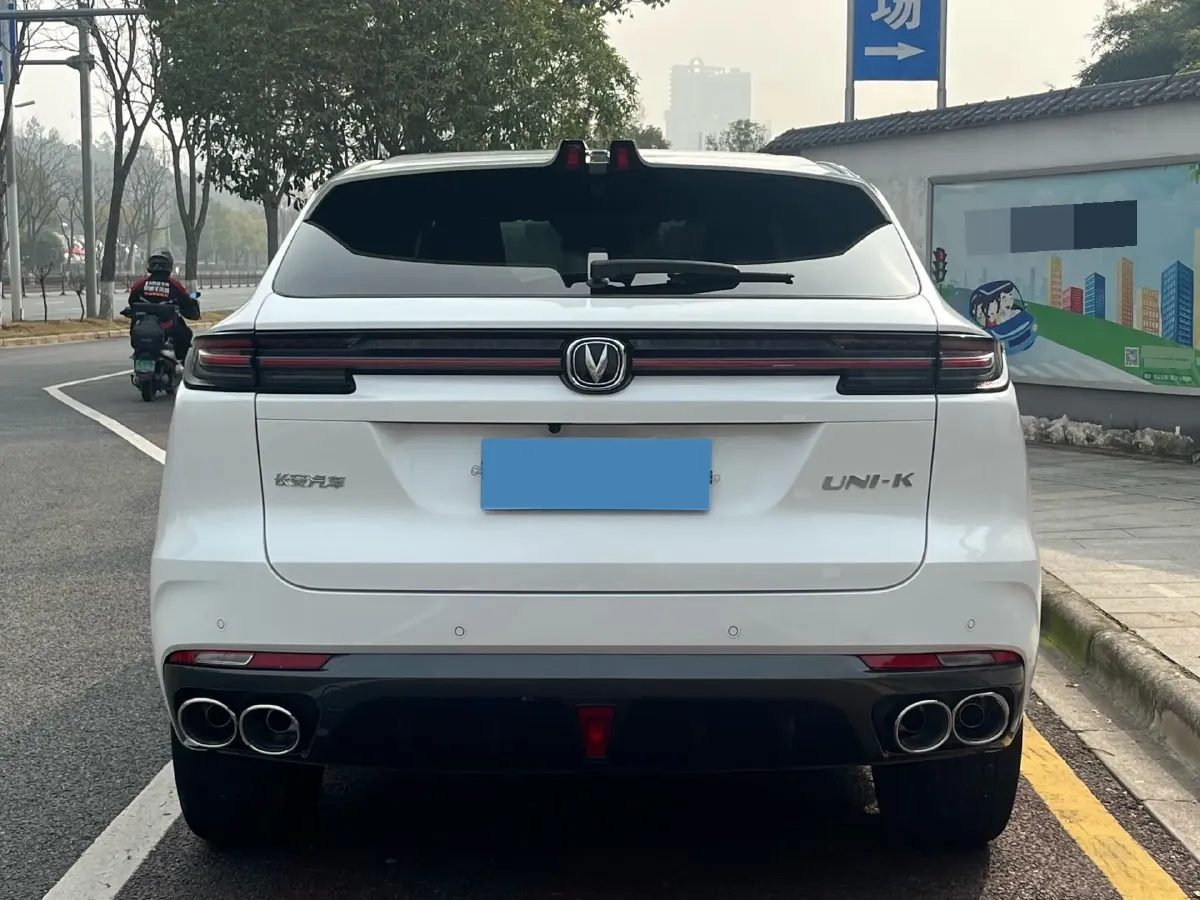 2021 ChangAn UNI-K 2.0T 233HP L4 8AT,autocango,china used car exporter,china ev exporter,chinese used car exporter,chinese used ev exporter