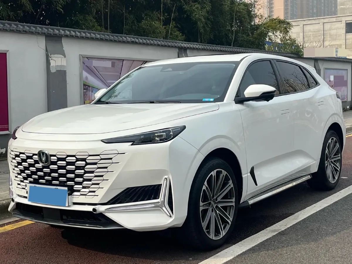 2021 ChangAn UNI-K 2.0T 233HP L4 8AT,autocango,china used car exporter,china ev exporter,chinese used car exporter,chinese used ev exporter