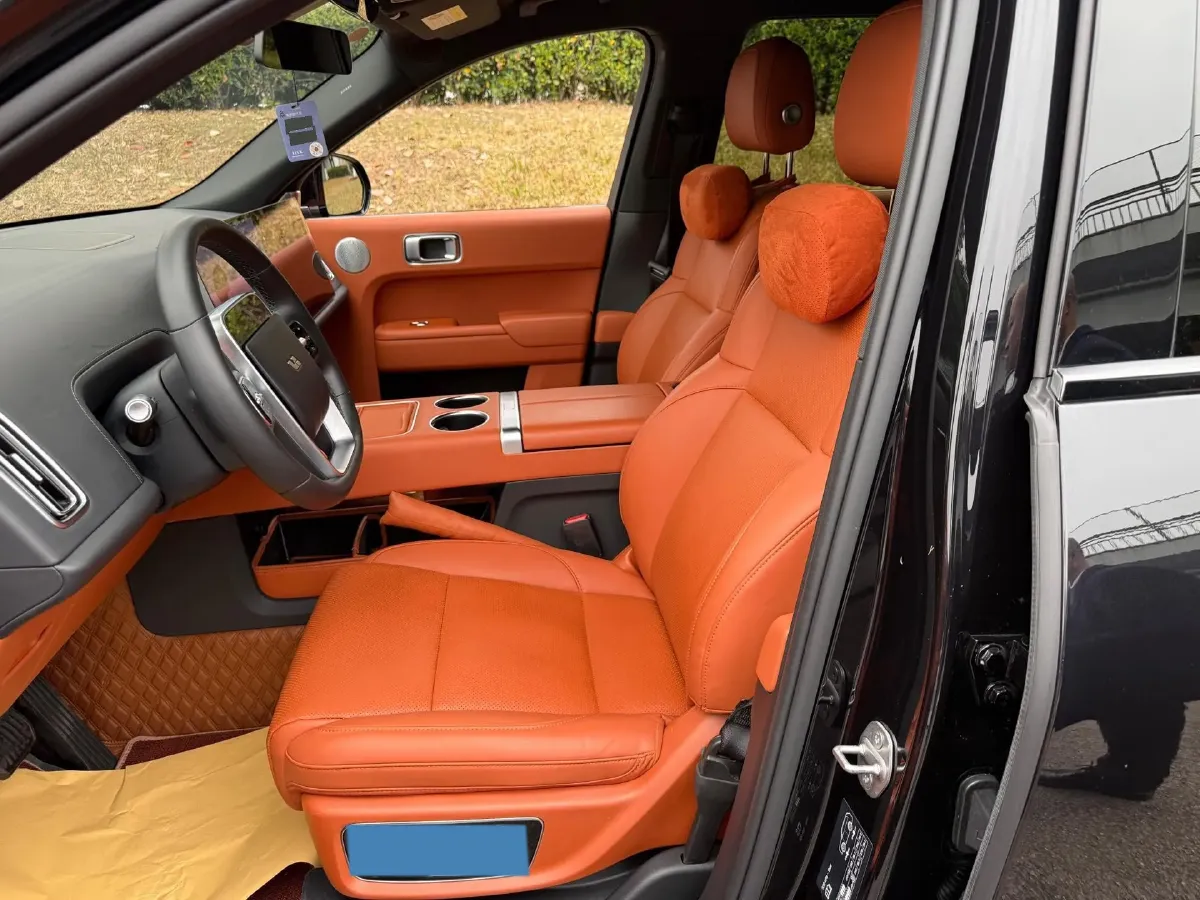 2023 Li L8 Range Extended 154HP REEV 40.9KWH,autocango,china used car exporter,china ev exporter,chinese used car exporter,chinese used ev exporter