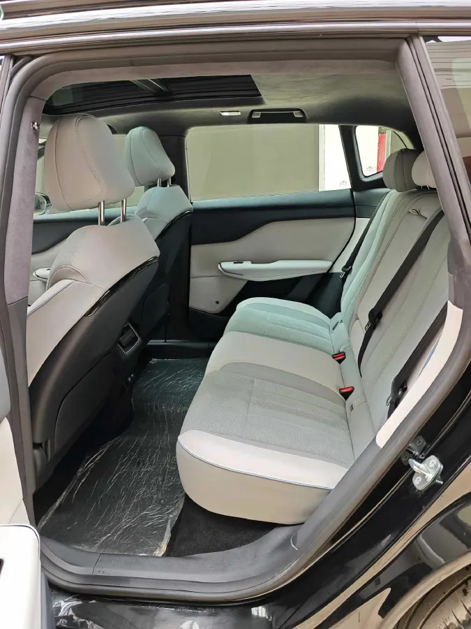 2024 Voyah ZhiYin BEV 79KWH,autocango,china used car exporter,china ev exporter,chinese used car exporter,chinese used ev exporter