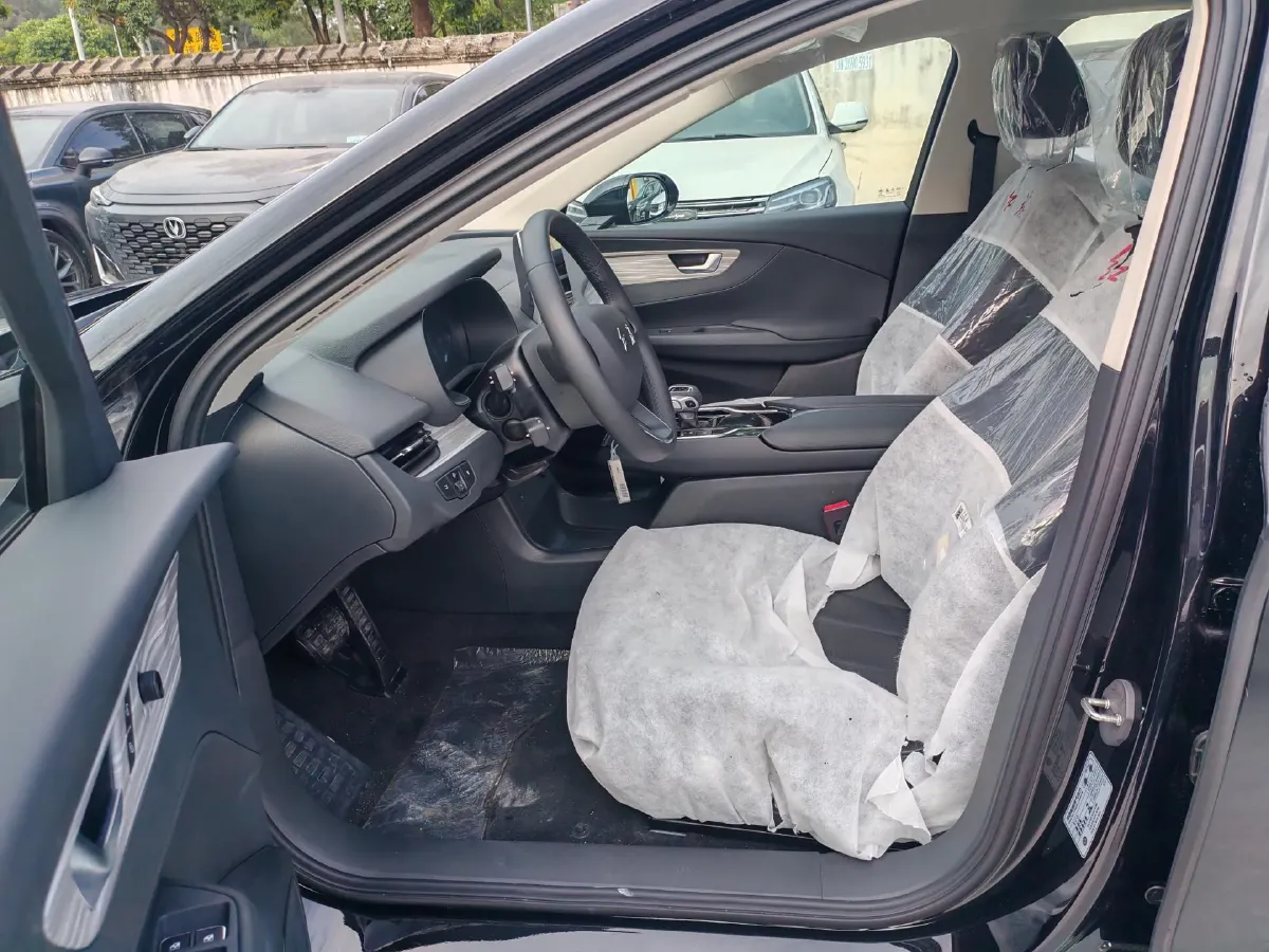 2024 HongQi E-QM5 BEV 60KWH,autocango,china used car exporter,china ev exporter,chinese used car exporter,chinese used ev exporter