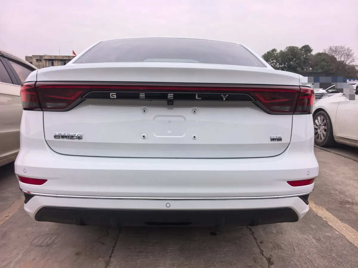 2022 Geely Emgrand 1.5L 114HP L4 CVT,autocango,china used car exporter,china ev exporter,chinese used car exporter,chinese used ev exporter