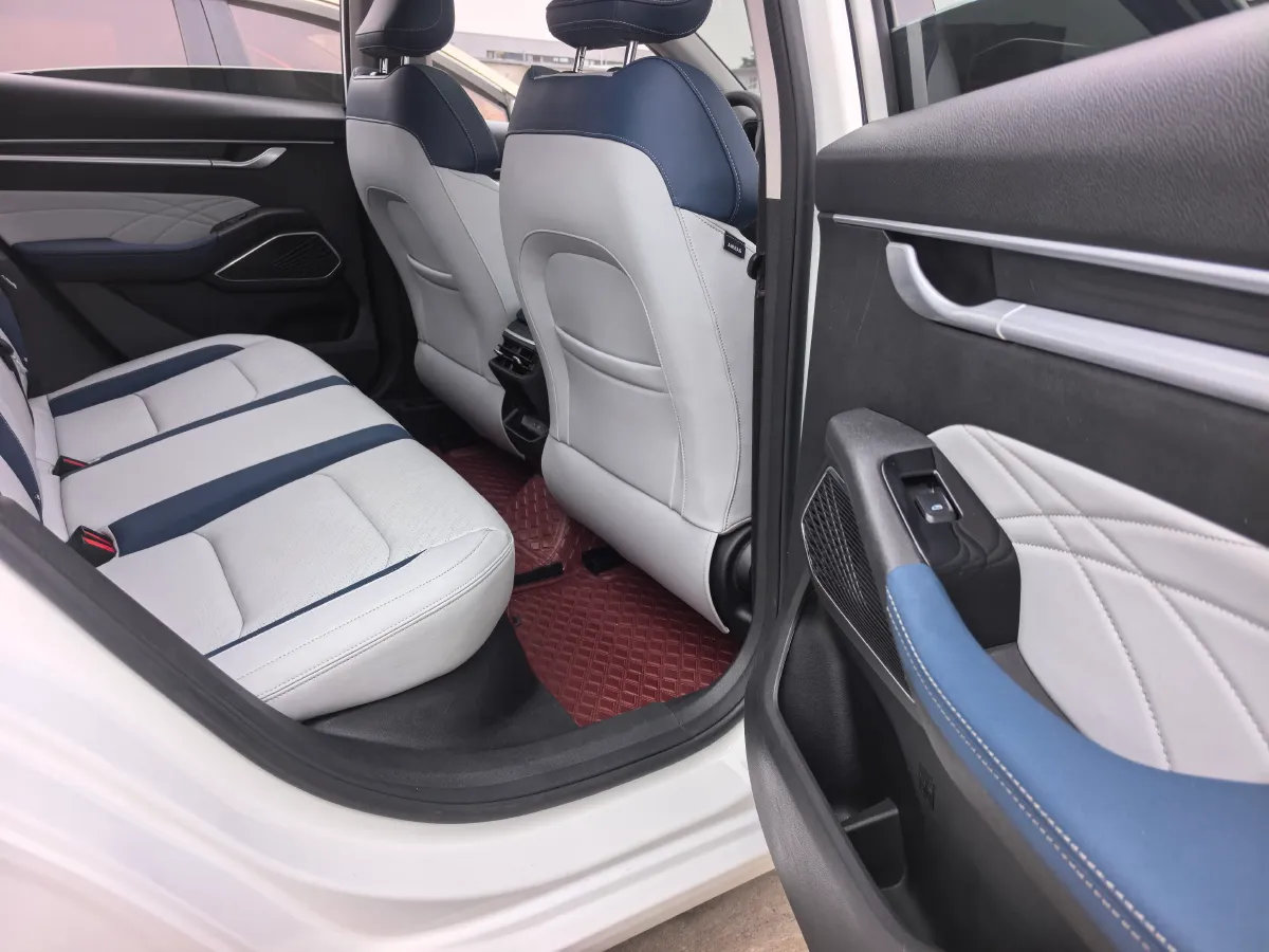 2022 Geely Emgrand 1.5L 114HP L4 CVT,autocango,china used car exporter,china ev exporter,chinese used car exporter,chinese used ev exporter