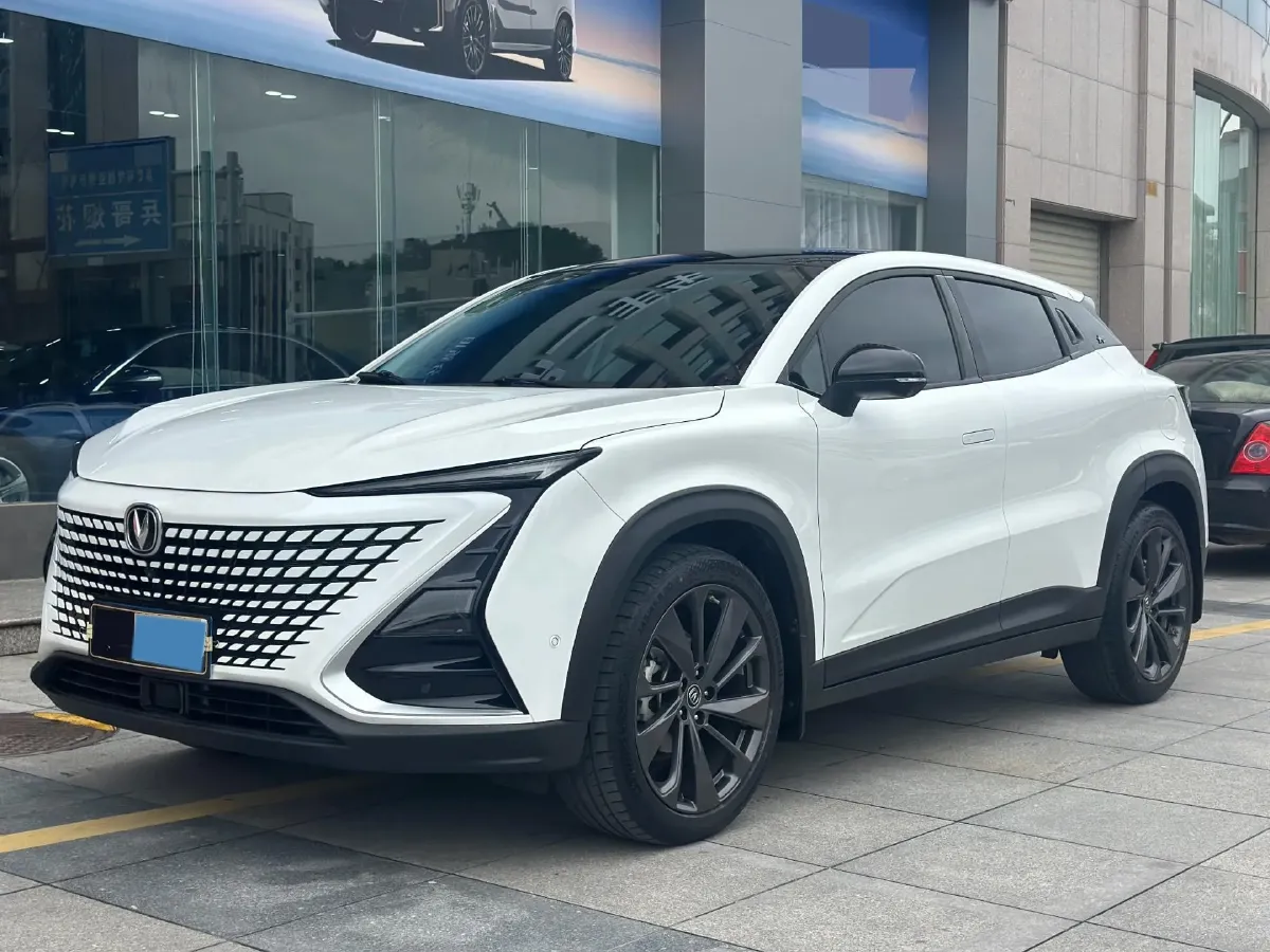 2020 ChangAn UNI-T 1.5T 180HP L4 7DCT,autocango,china used car exporter,china ev exporter,chinese used car exporter,chinese used ev exporter
