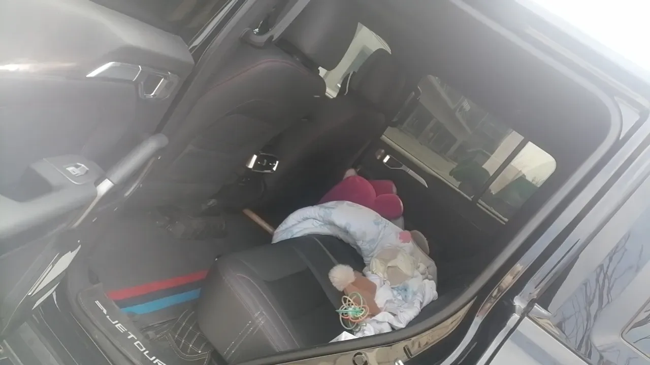 2023 Jetour Traveller 2.0T 254HP L4 7DCT,autocango,china used car exporter,china ev exporter,chinese used car exporter,chinese used ev exporter