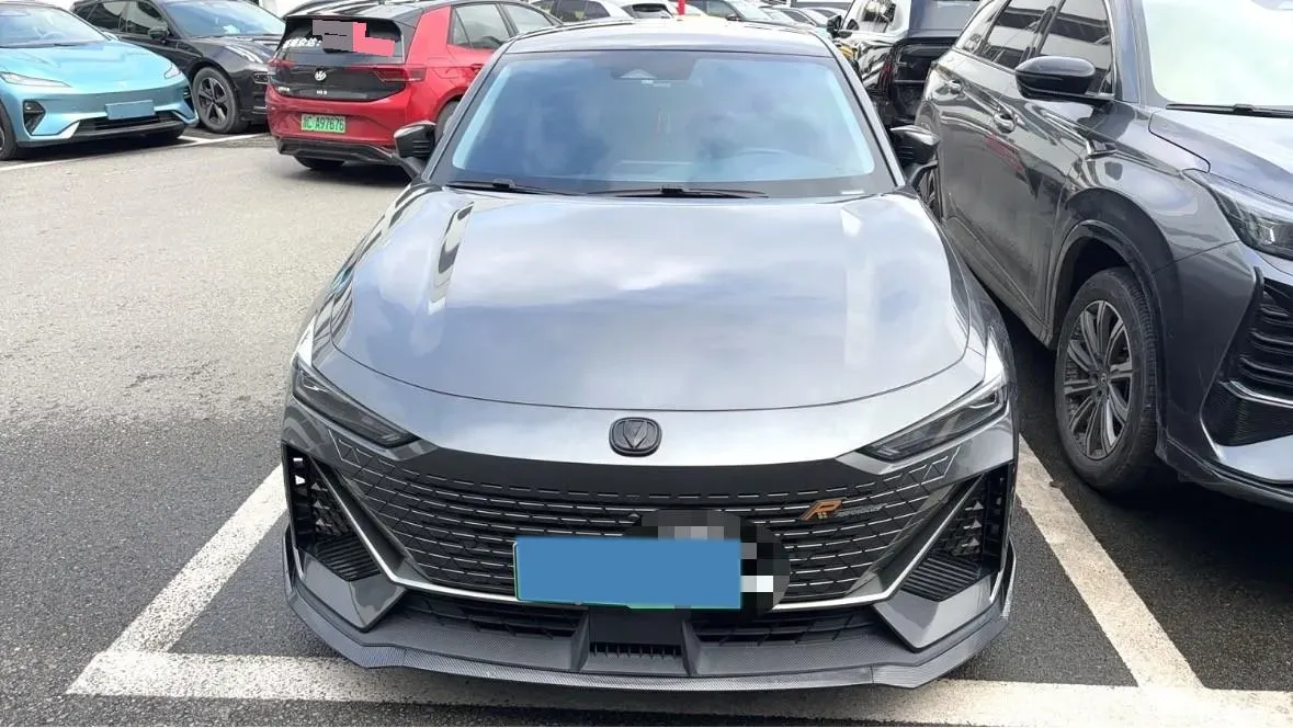 2023 ChangAn UNI-V iDD 1.5T 170HP L4 6TCT PHEV 18.4KWH,autocango,china used car exporter,china ev exporter,chinese used car exporter,chinese used ev exporter