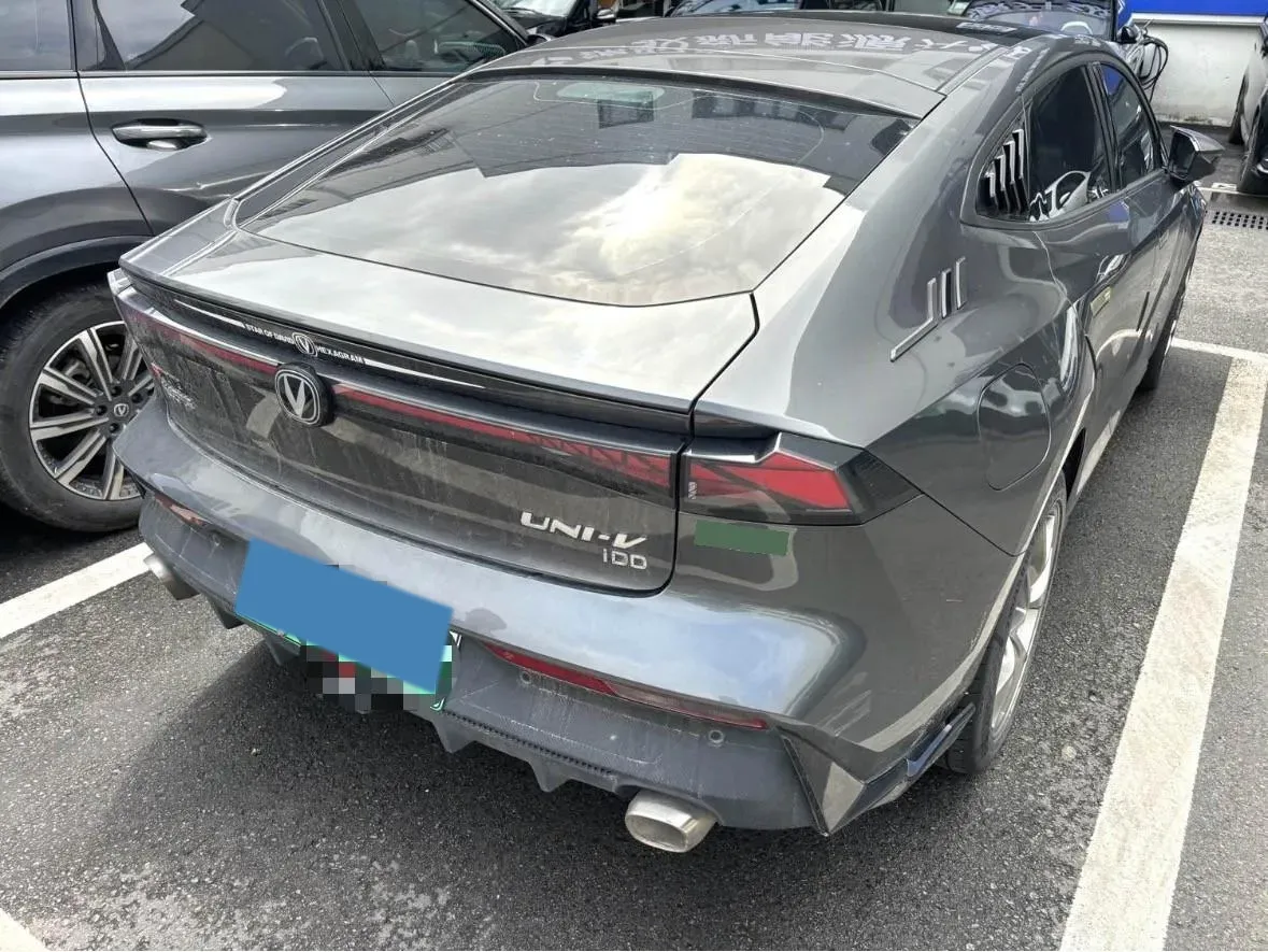 2023 ChangAn UNI-V iDD 1.5T 170HP L4 6TCT PHEV 18.4KWH,autocango,china used car exporter,china ev exporter,chinese used car exporter,chinese used ev exporter