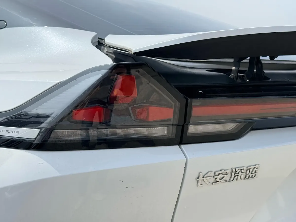 2024 Deepal L07 1.5L 98HP L4 REEV 28.39KWH,autocango,china used car exporter,china ev exporter,chinese used car exporter,chinese used ev exporter