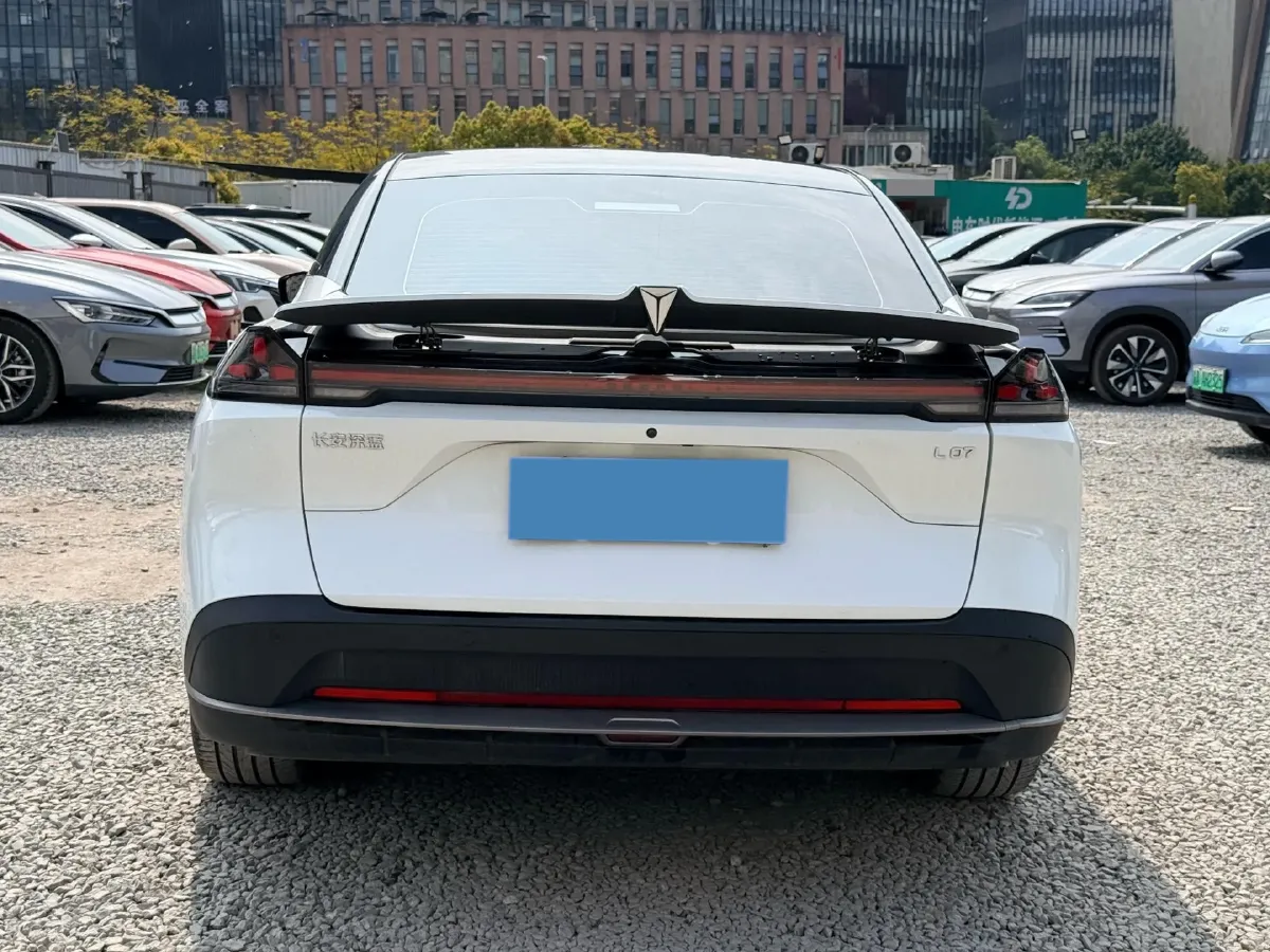 2024 Deepal L07 1.5L 98HP L4 REEV 28.39KWH,autocango,china used car exporter,china ev exporter,chinese used car exporter,chinese used ev exporter