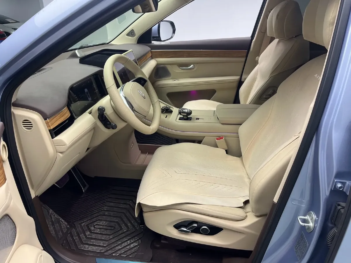 2024 AITO AITO M7 1.5T 152HP L4 REEV 40KWH,autocango,china used car exporter,china ev exporter,chinese used car exporter,chinese used ev exporter