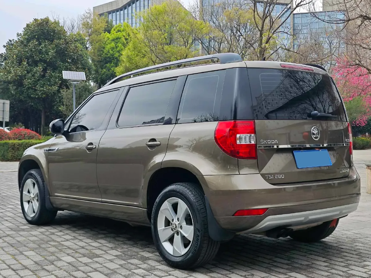 2017 Skoda Yeti 1.4T 150HP L4 7DCT,autocango,china used car exporter,china ev exporter,chinese used car exporter,chinese used ev exporter