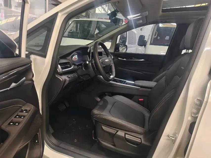 2023 MAXUS G50 1.5T 181HP L4 7DCT,autocango,china used car exporter,china ev exporter,chinese used car exporter,chinese used ev exporter