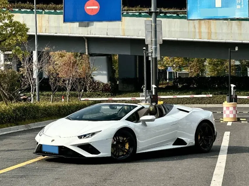 2019 Lamborghini Huracán 5.2L 640HP V10 7DCT,autocango,china used car exporter,china ev exporter,chinese used car exporter,chinese used ev exporter