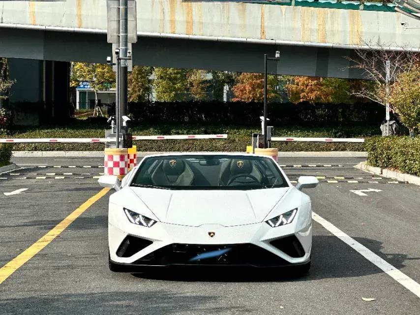 2019 Lamborghini Huracán 5.2L 640HP V10 7DCT,autocango,china used car exporter,china ev exporter,chinese used car exporter,chinese used ev exporter