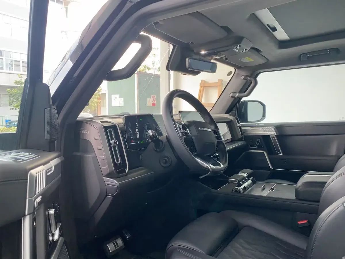 2025 Mercedes-Benz GLC Coupe AMG 2.0T 421HP L4 9AT,autocango,china used car exporter,china ev exporter,chinese used car exporter,chinese used ev exporter