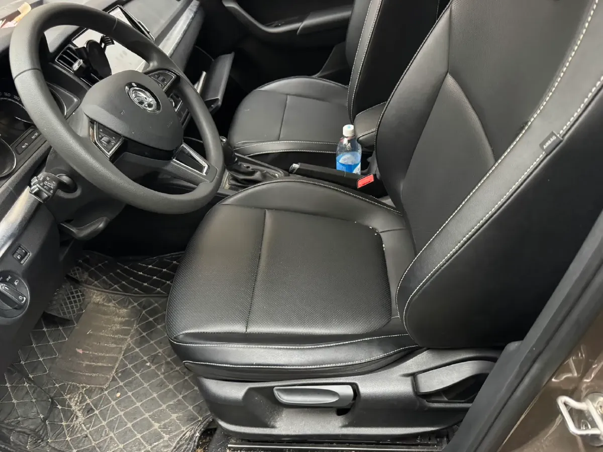 2021 Skoda Kamiq 1.5L 112HP L4 6AT,autocango,china used car exporter,china ev exporter,chinese used car exporter,chinese used ev exporter