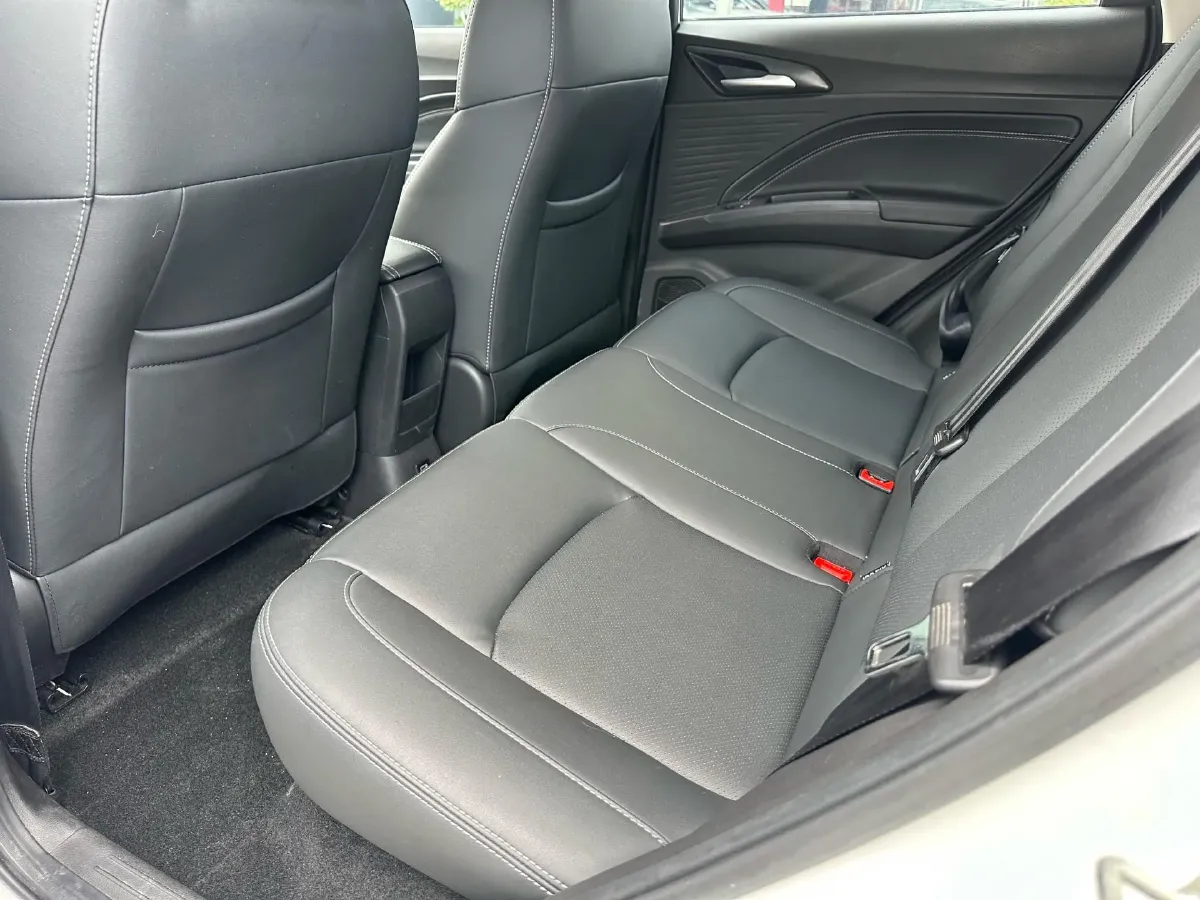 2022 ChangAn Oshan X7 Plus 1.5T 188HP L4 7DCT,autocango,china used car exporter,china ev exporter,chinese used car exporter,chinese used ev exporter