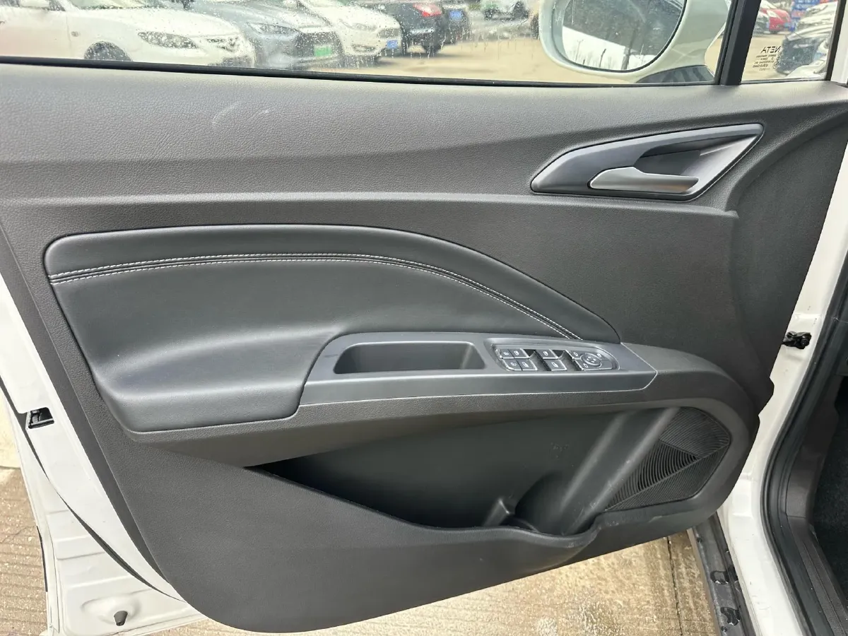 2022 ChangAn Oshan X7 Plus 1.5T 188HP L4 7DCT,autocango,china used car exporter,china ev exporter,chinese used car exporter,chinese used ev exporter