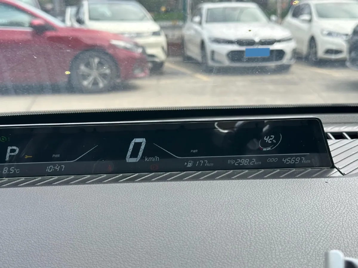 2022 ChangAn Oshan X7 Plus 1.5T 188HP L4 7DCT,autocango,china used car exporter,china ev exporter,chinese used car exporter,chinese used ev exporter