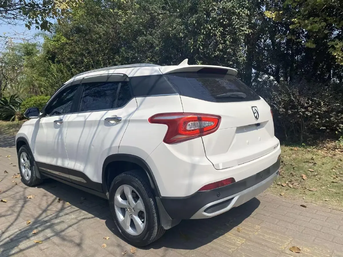 2017 BaoJun 510 1.5L 112HP L4 6MT,autocango,china used car exporter,china ev exporter,chinese used car exporter,chinese used ev exporter