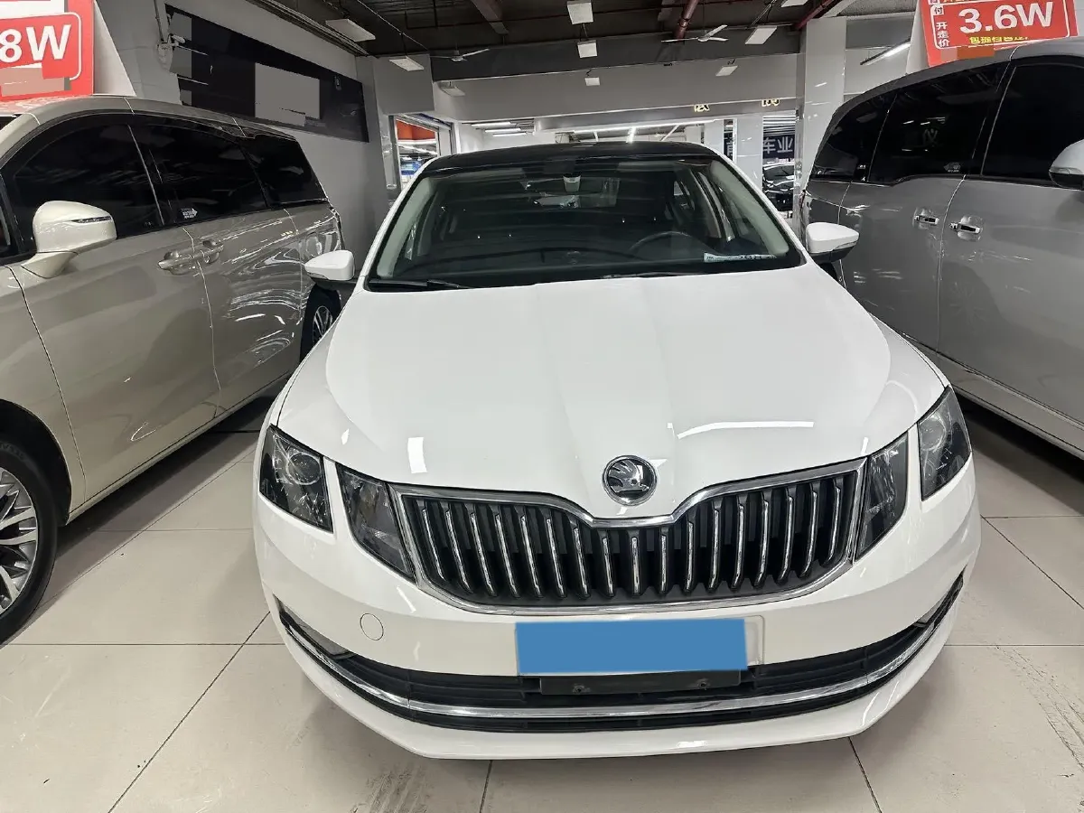 2018 Skoda Octavia 1.2T 116HP L4 7DCT,autocango,china used car exporter,china ev exporter,chinese used car exporter,chinese used ev exporter