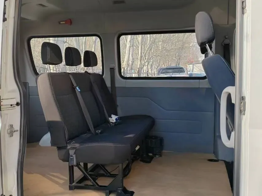 2018 MAXUS XinTu V80 2.5T 136HP L4 6MT,autocango,china used car exporter,china ev exporter,chinese used car exporter,chinese used ev exporter