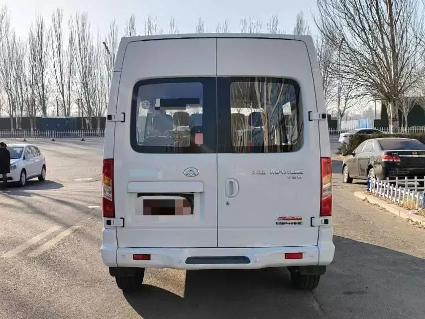 2018 MAXUS XinTu V80 2.5T 136HP L4 6MT,autocango,china used car exporter,china ev exporter,chinese used car exporter,chinese used ev exporter
