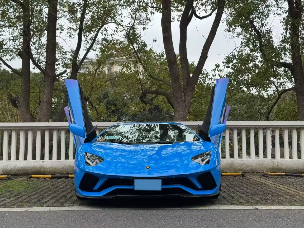 2017 BiSu M3 1.5L 114HP L4 5MT,autocango,china used car exporter,china ev exporter,chinese used car exporter,chinese used ev exporter